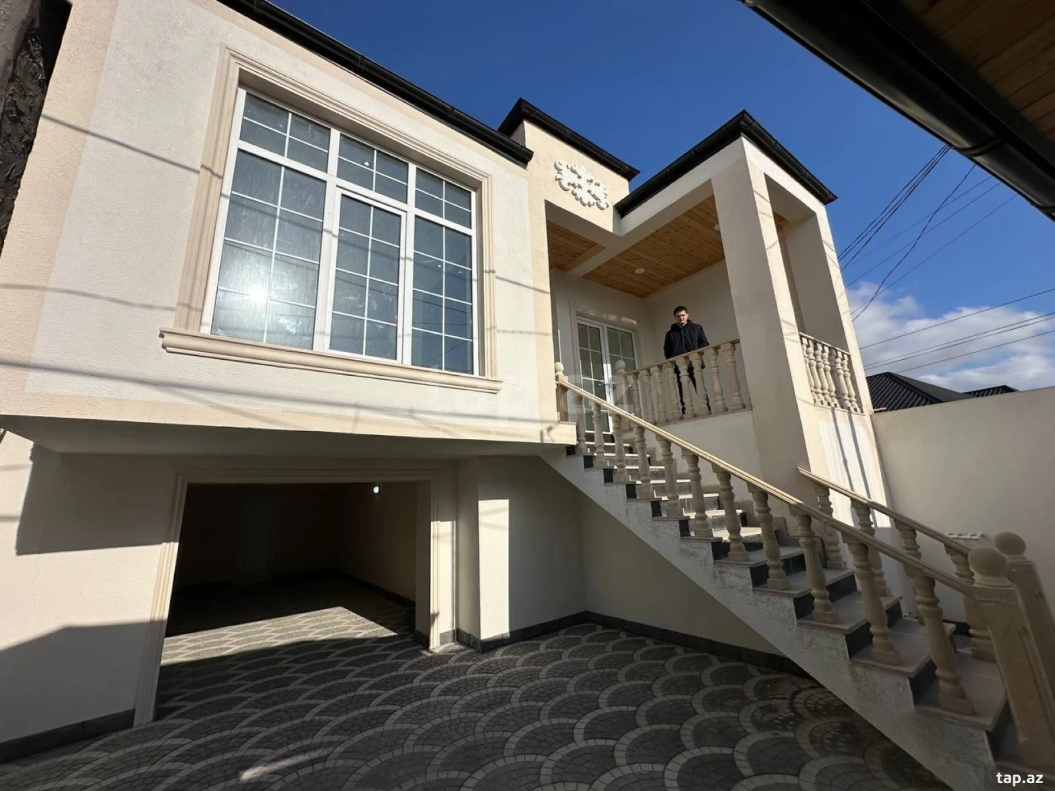 Satılır 4 otaqlı həyət evi