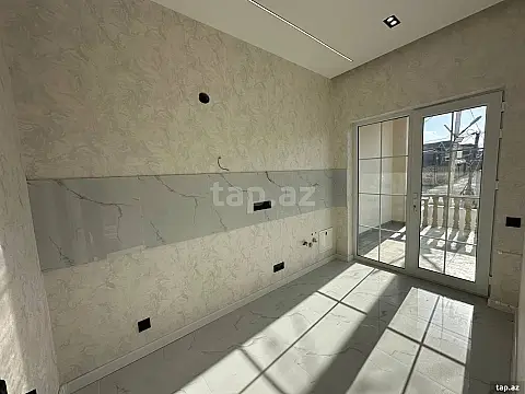 Satılır 4 otaqlı həyət evi