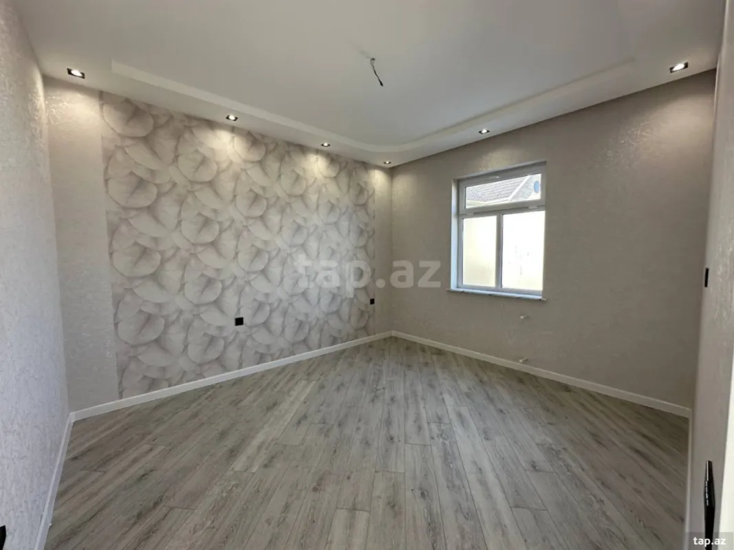 Satılır 4 otaqlı həyət evi