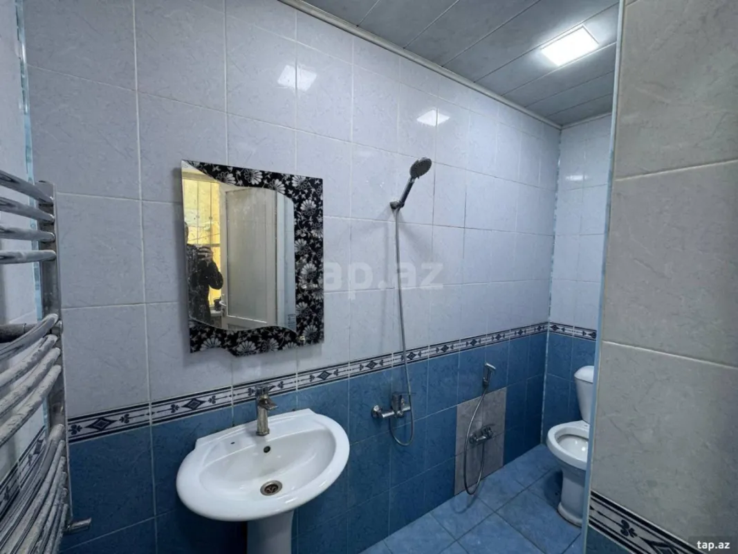 Satılır 4 otaqlı həyət evi