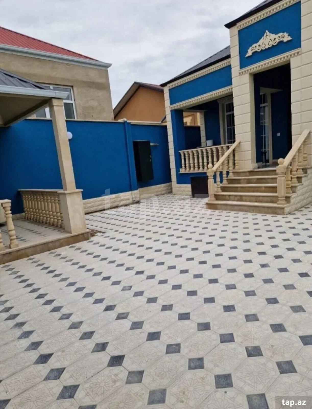 Satılır 3 otaqlı həyət evi