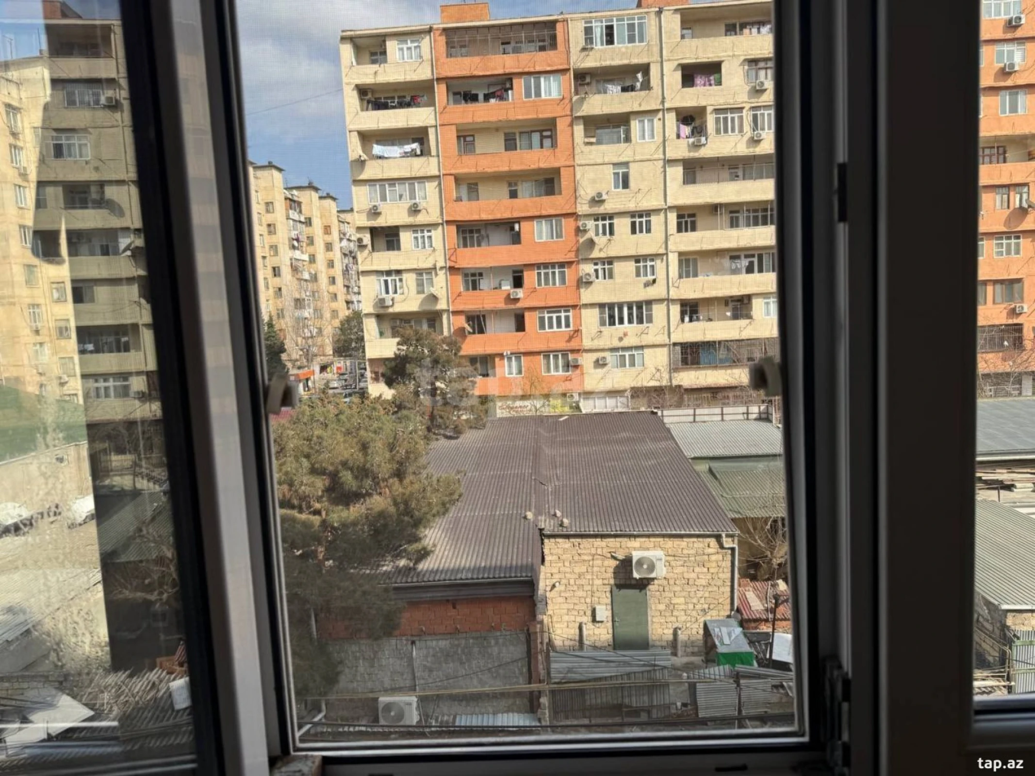 Satılır 3 otaqlı mənzil 52 m²