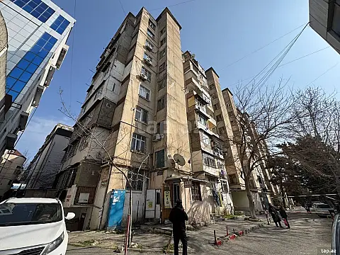 Satılır 3 otaqlı mənzil 52 m²
