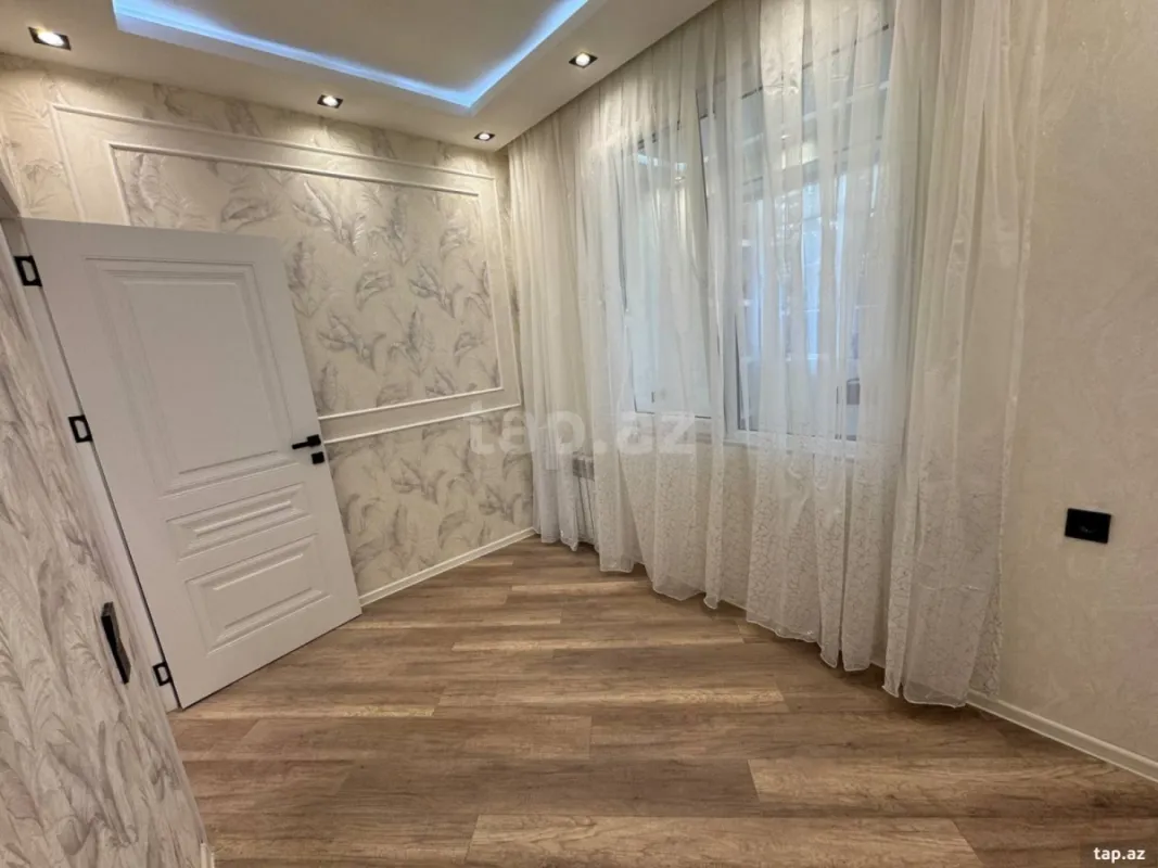 Satılır 3 otaqlı yeni tikili 50 m²