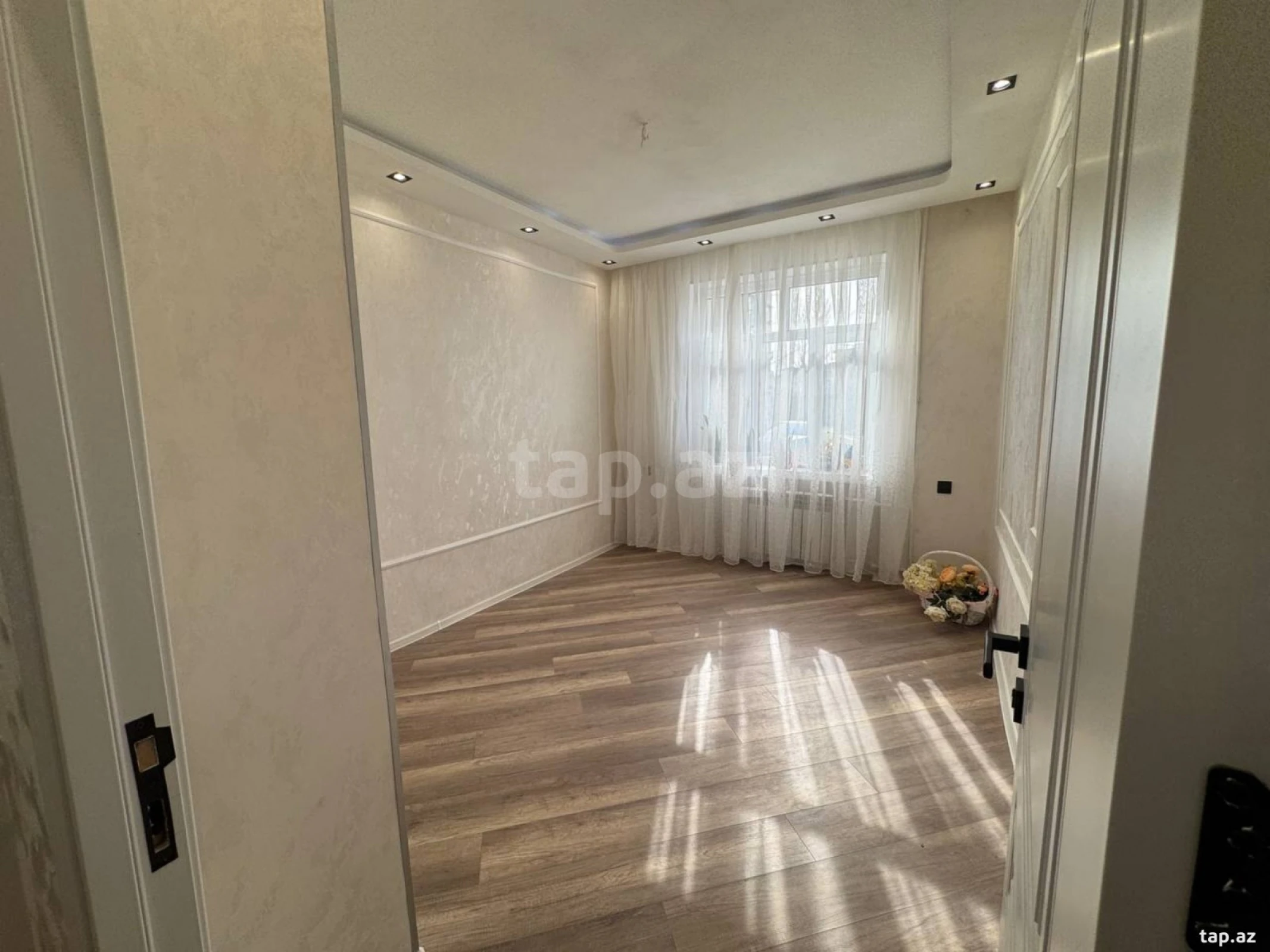 Satılır 3 otaqlı yeni tikili 50 m²