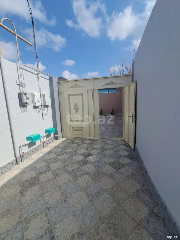 Satılır 4 otaqlı həyət evi