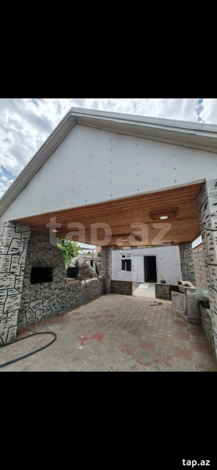 Satılır 4 otaqlı həyət evi