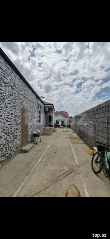 Satılır 4 otaqlı həyət evi