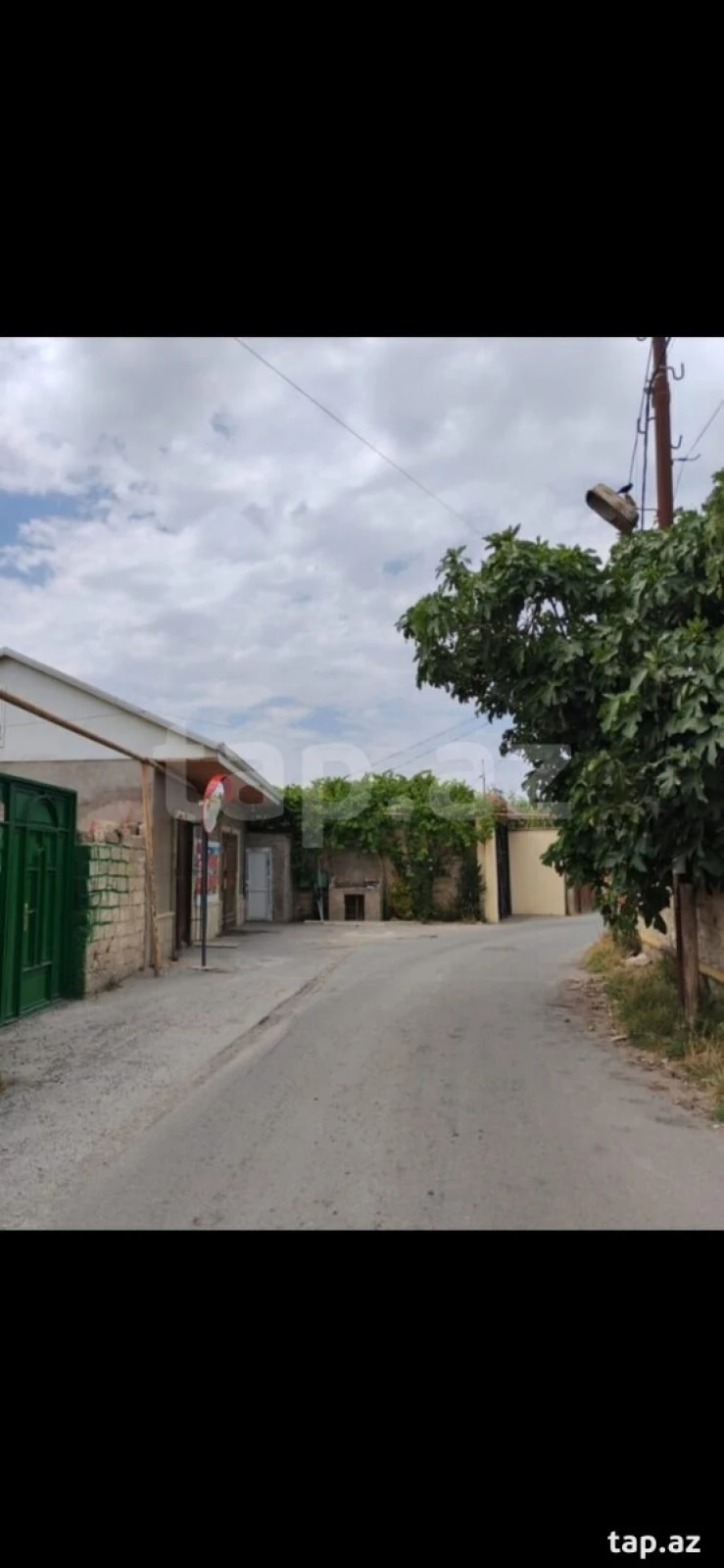 Satılır 4 otaqlı həyət evi