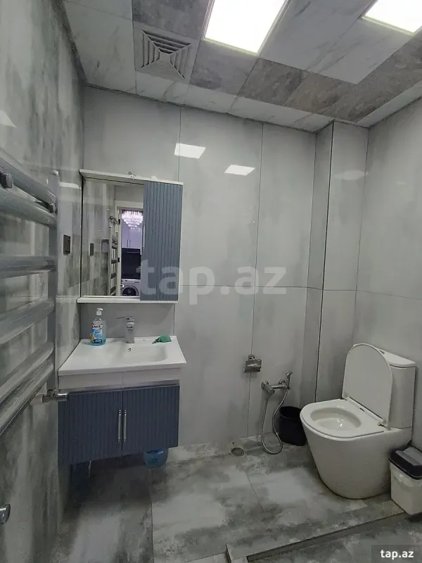 Kirayə verilir 3 otaqlı yeni tikili 55 m²