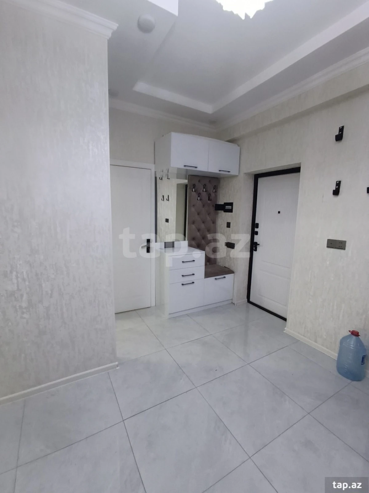 Kirayə verilir 3 otaqlı yeni tikili 55 m²
