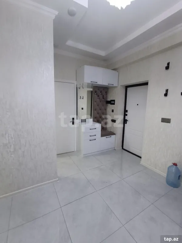 Kirayə verilir 3 otaqlı yeni tikili 55 m²