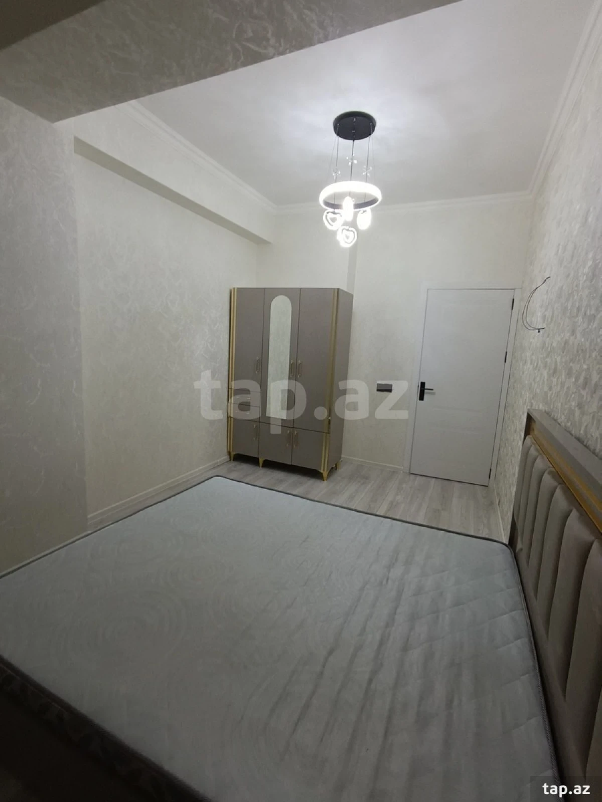 Kirayə verilir 3 otaqlı yeni tikili 55 m²