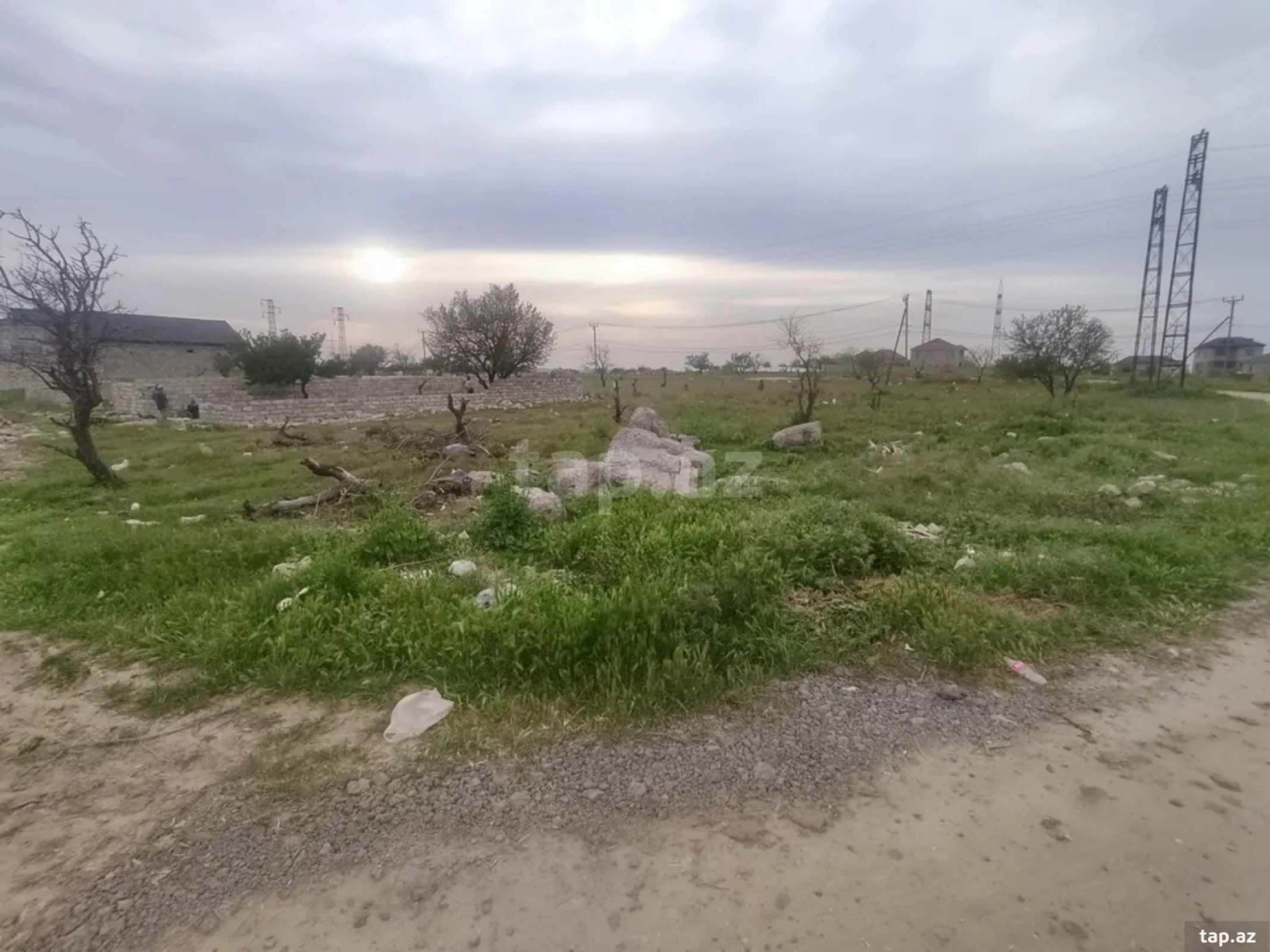 Satılır torpaq sahəsi