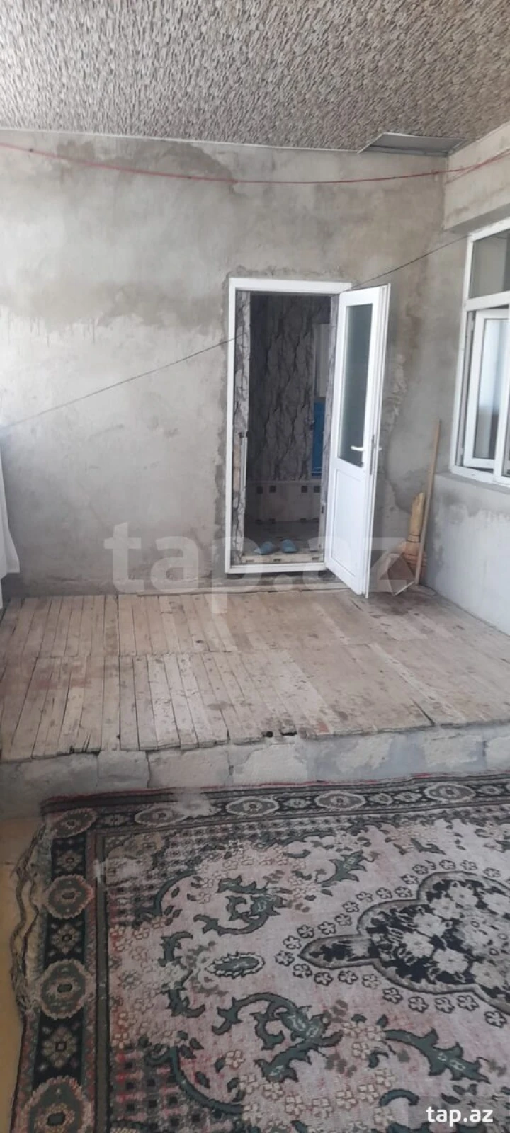 Kirayə verilir 3 otaqlı həyət evi