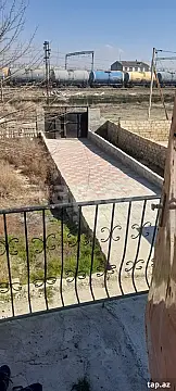 Kirayə verilir 3 otaqlı həyət evi