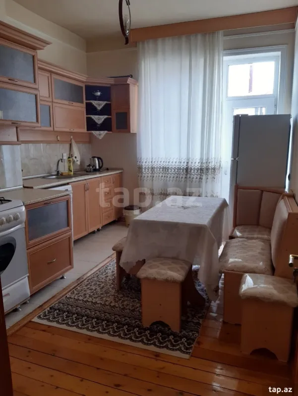 Kirayə verilir 2 otaqlı yeni tikili 73 m²