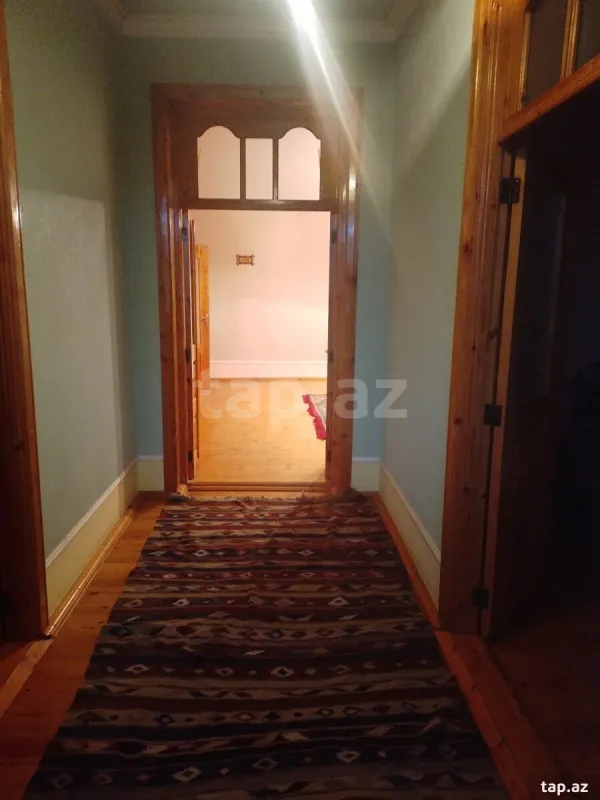 Kirayə verilir 4 otaqlı həyət evi