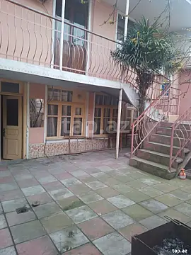 Kirayə verilir 4 otaqlı həyət evi