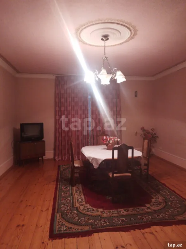 Kirayə verilir 4 otaqlı həyət evi