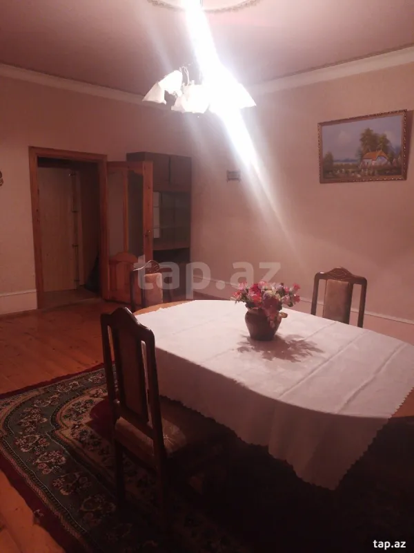 Kirayə verilir 4 otaqlı həyət evi