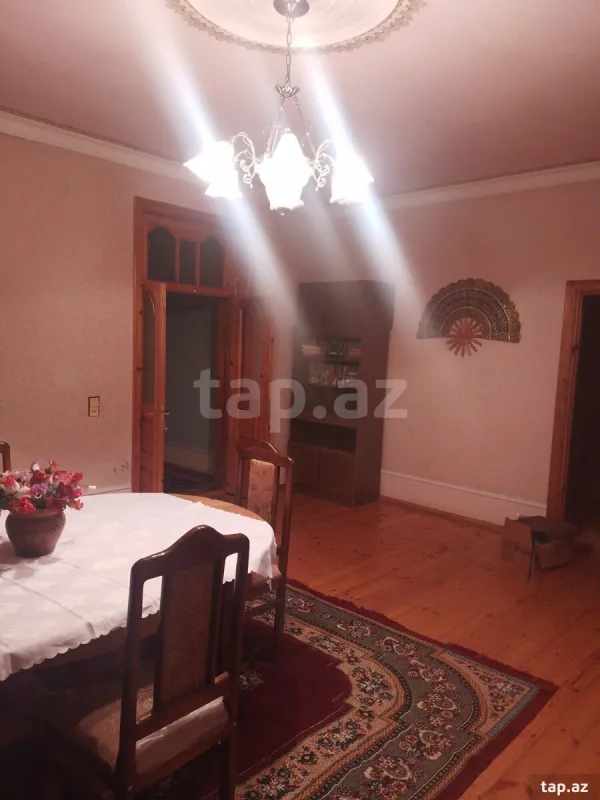 Kirayə verilir 4 otaqlı həyət evi