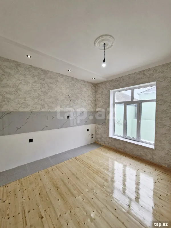 Satılır 4 otaqlı yeni tikili 110 m²