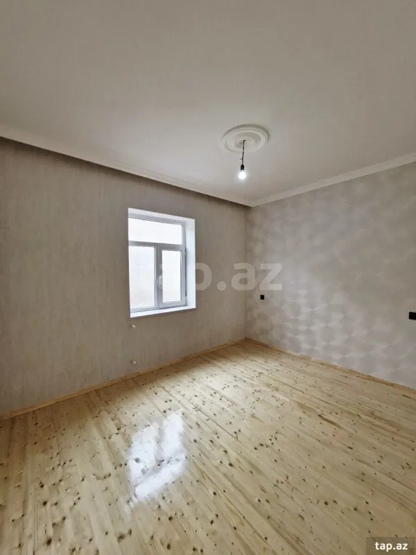 Satılır 4 otaqlı yeni tikili 110 m²