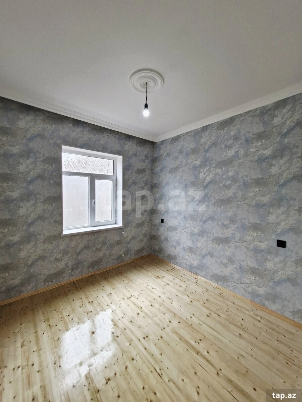 Satılır 4 otaqlı yeni tikili 110 m²
