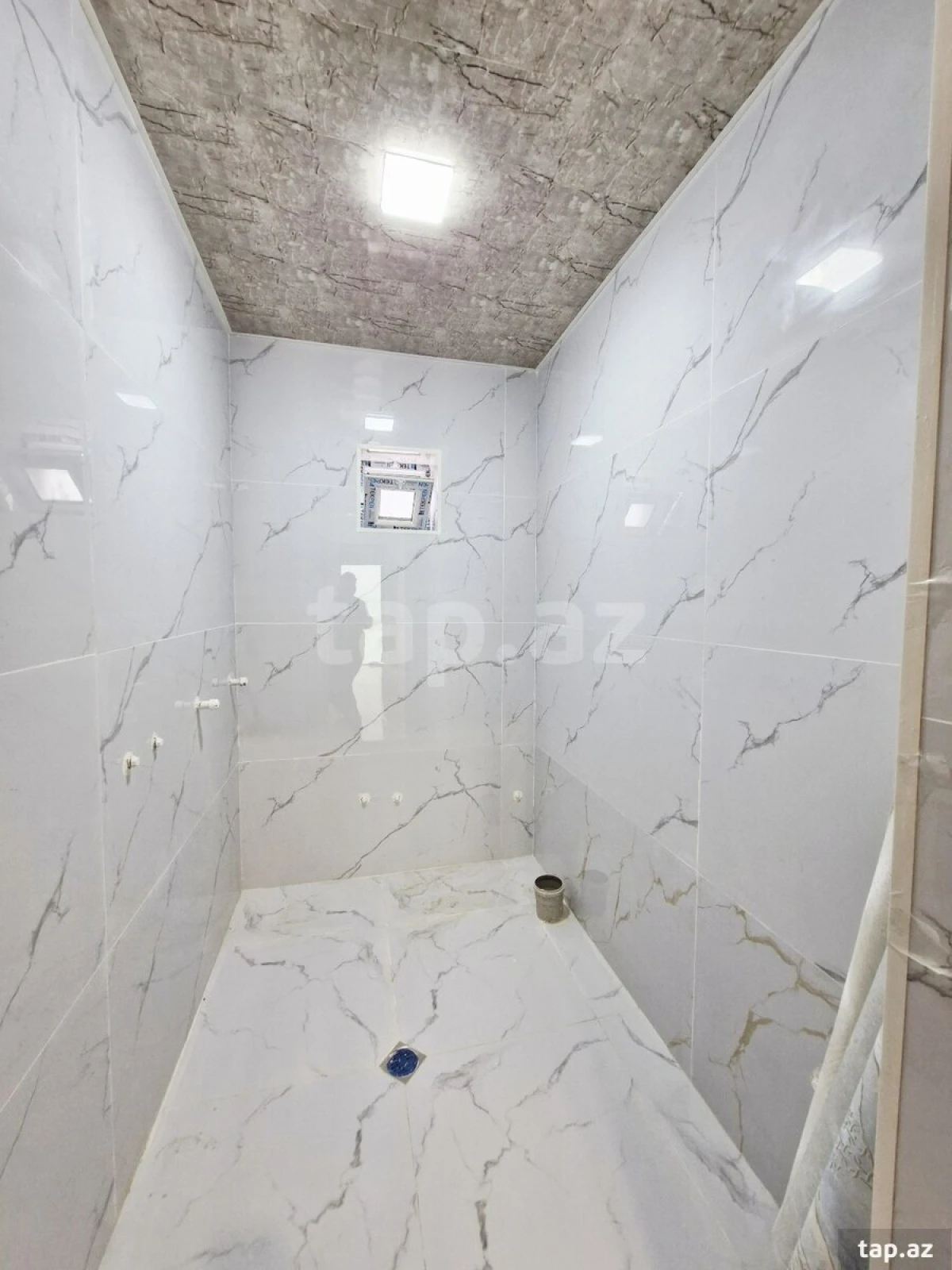 Satılır 4 otaqlı yeni tikili 110 m²