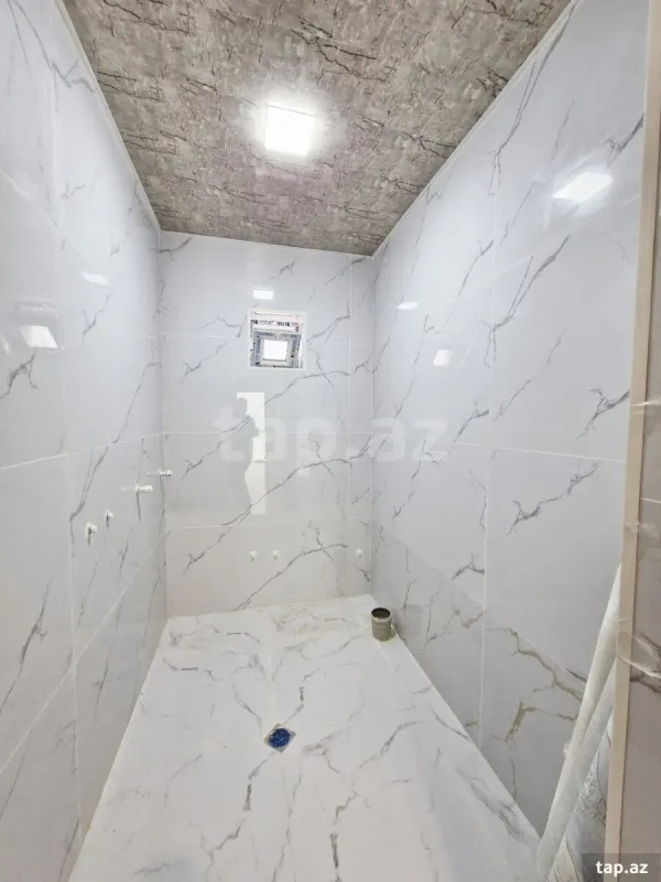 Satılır 4 otaqlı yeni tikili 110 m²