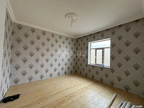 Satılır 4 otaqlı həyət evi