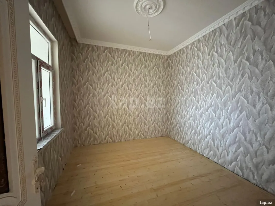 Satılır 4 otaqlı həyət evi