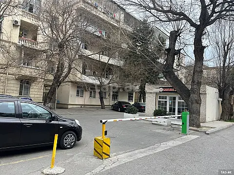 Satılır qaraj — Bakı