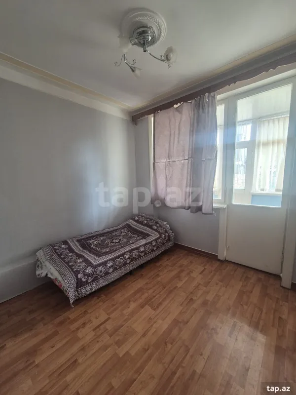 Satılır 2 otaqlı mənzil 60 m²