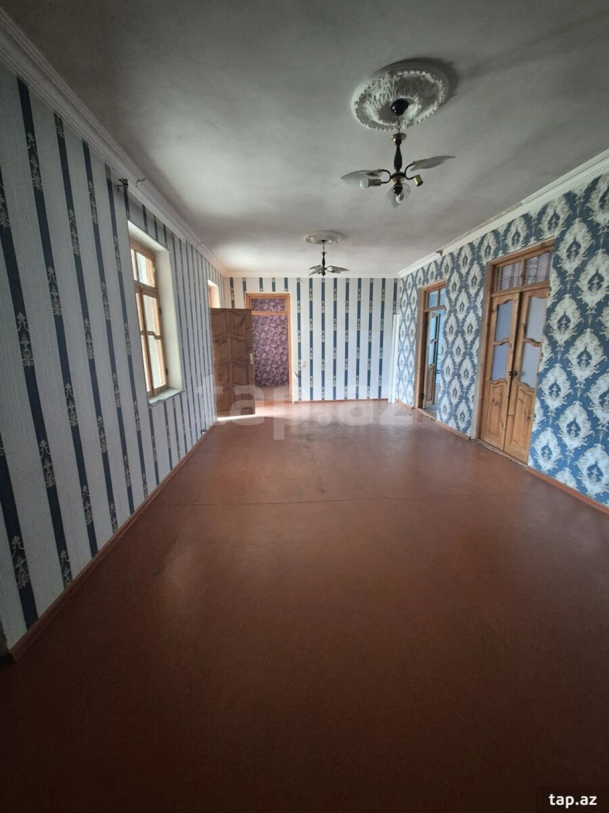 Satılır 4 otaqlı həyət evi