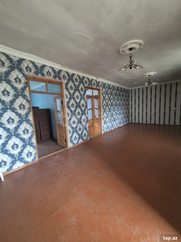 Satılır 4 otaqlı həyət evi