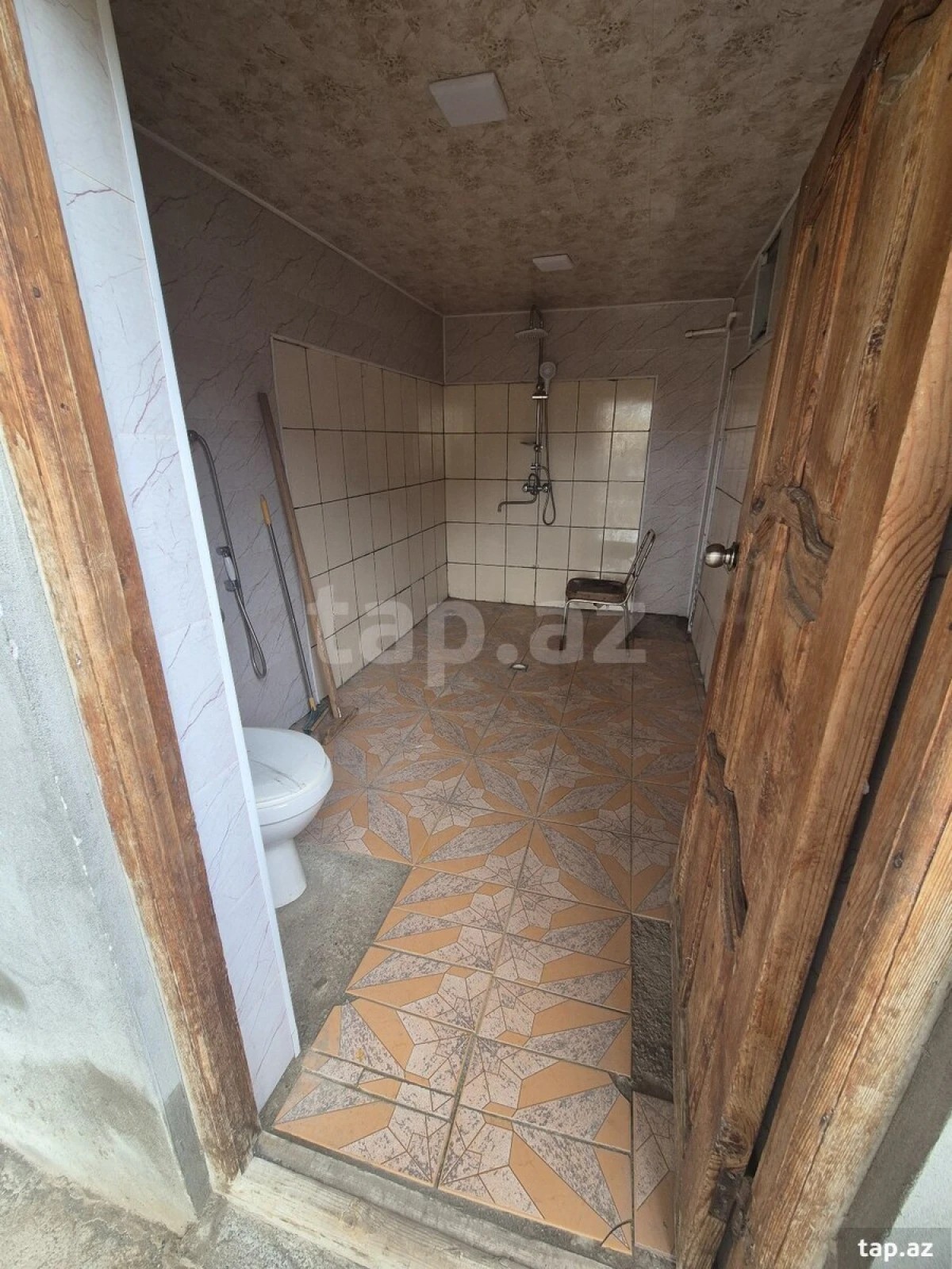 Satılır 4 otaqlı həyət evi