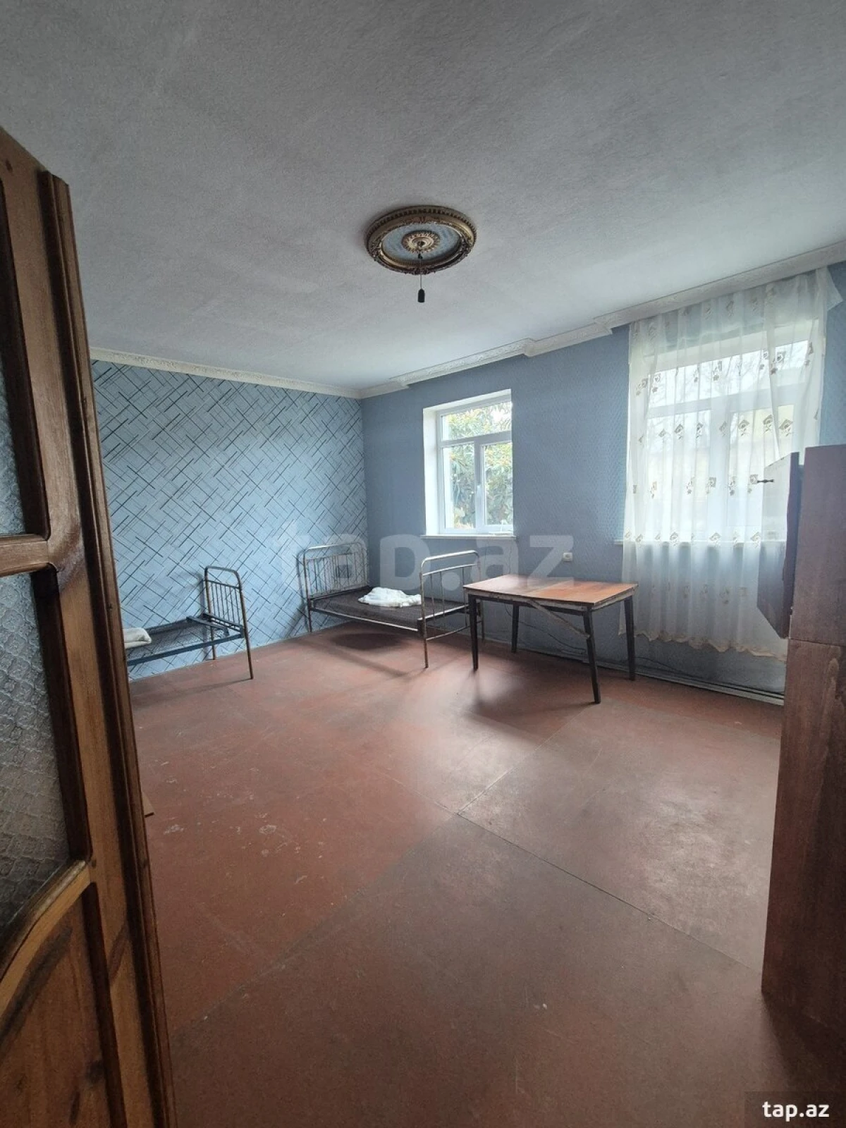 Satılır 4 otaqlı həyət evi