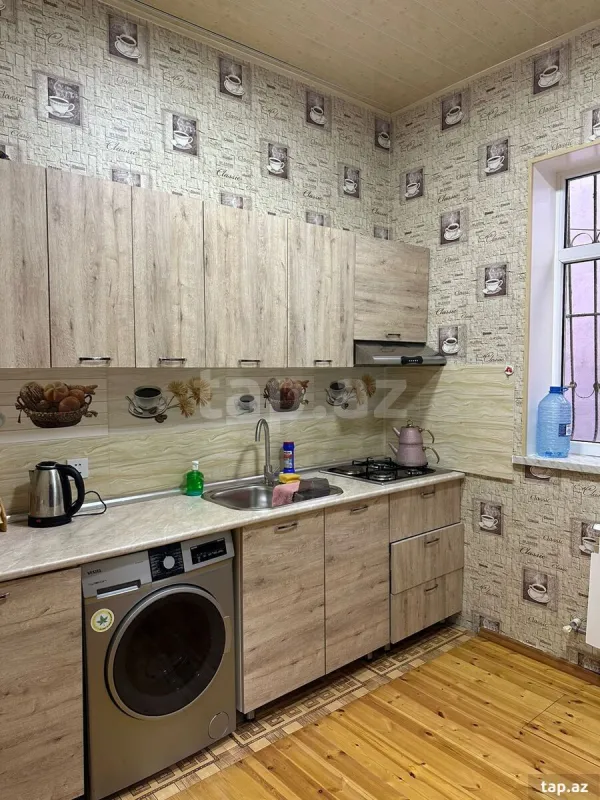 Kirayə verilir 3 otaqlı həyət evi