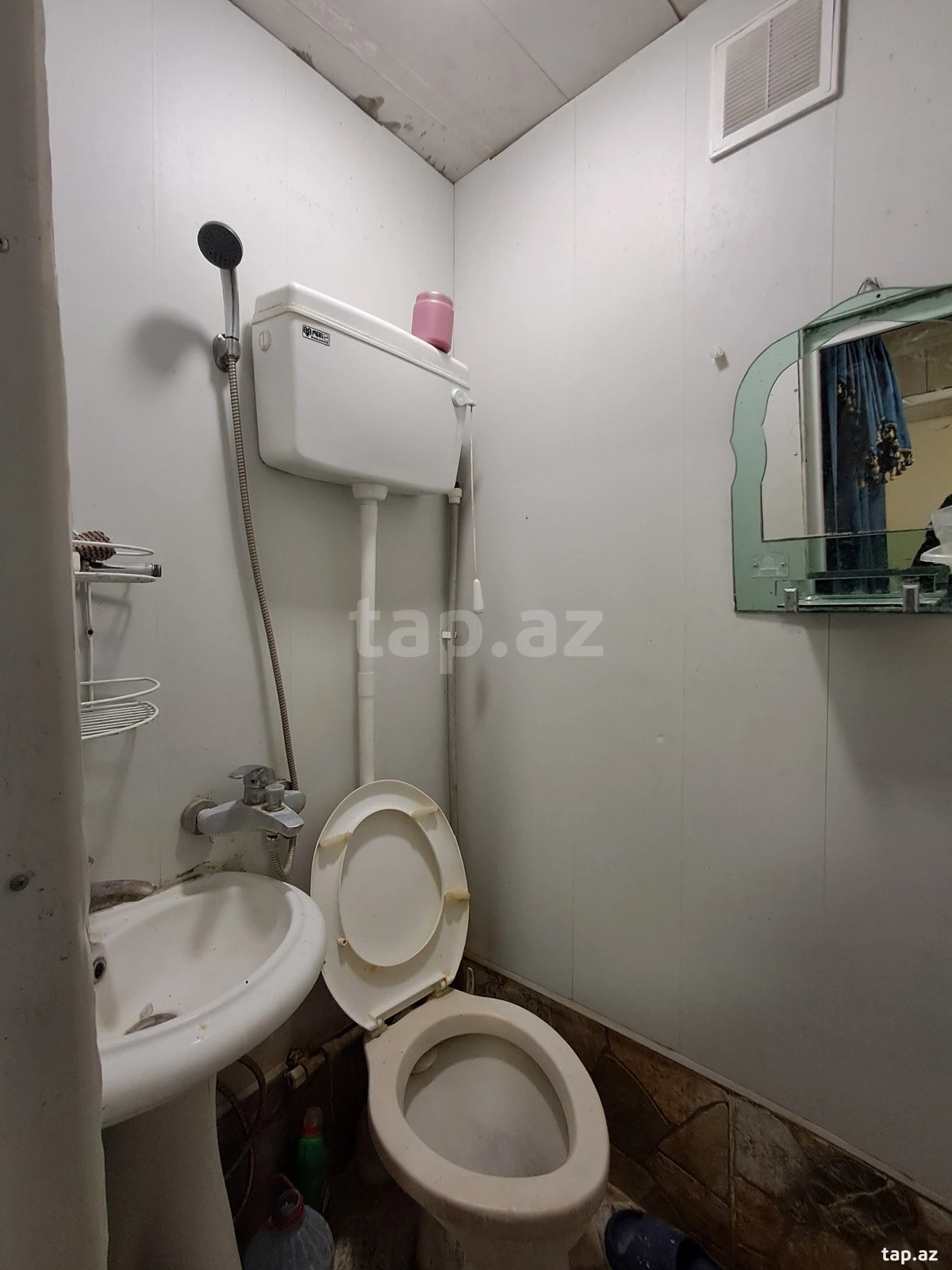 Kirayə verilir 1 otaqlı həyət evi