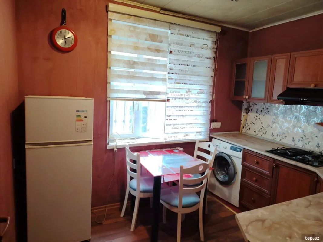 Satılır 1 otaqlı mənzil 42 m²