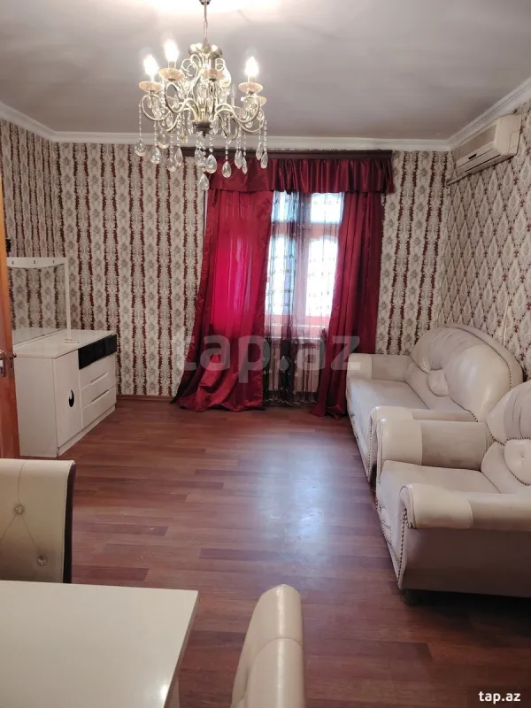 Satılır 1 otaqlı mənzil 42 m²