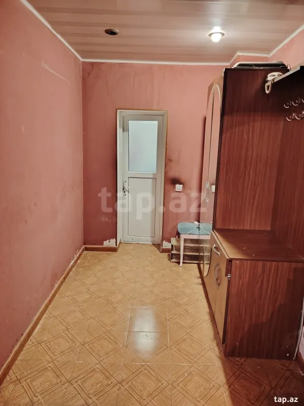 Satılır 1 otaqlı mənzil 42 m²