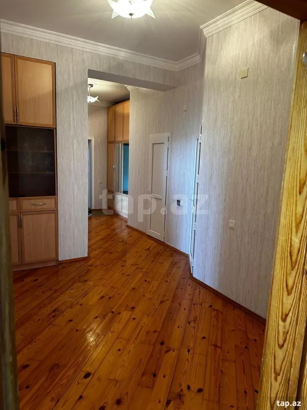 Kirayə verilir 3 otaqlı yeni tikili 100 m²