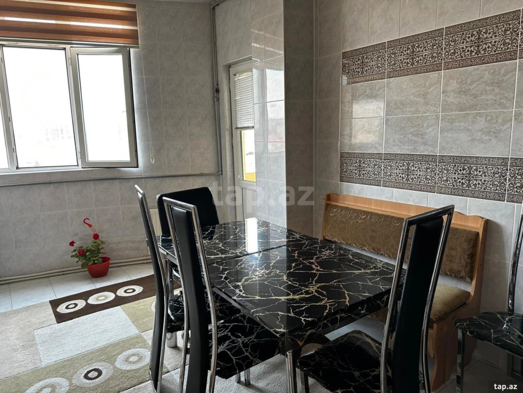 Kirayə verilir 3 otaqlı yeni tikili 100 m²