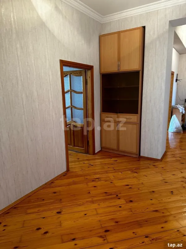 Kirayə verilir 3 otaqlı yeni tikili 100 m²