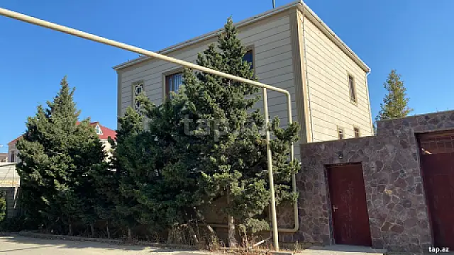 Satılır 6 otaqlı həyət evi