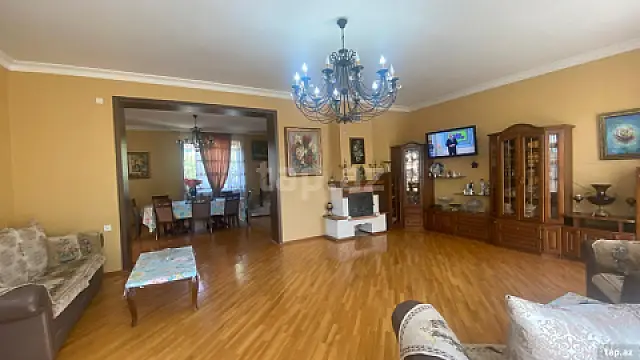 Satılır 6 otaqlı həyət evi