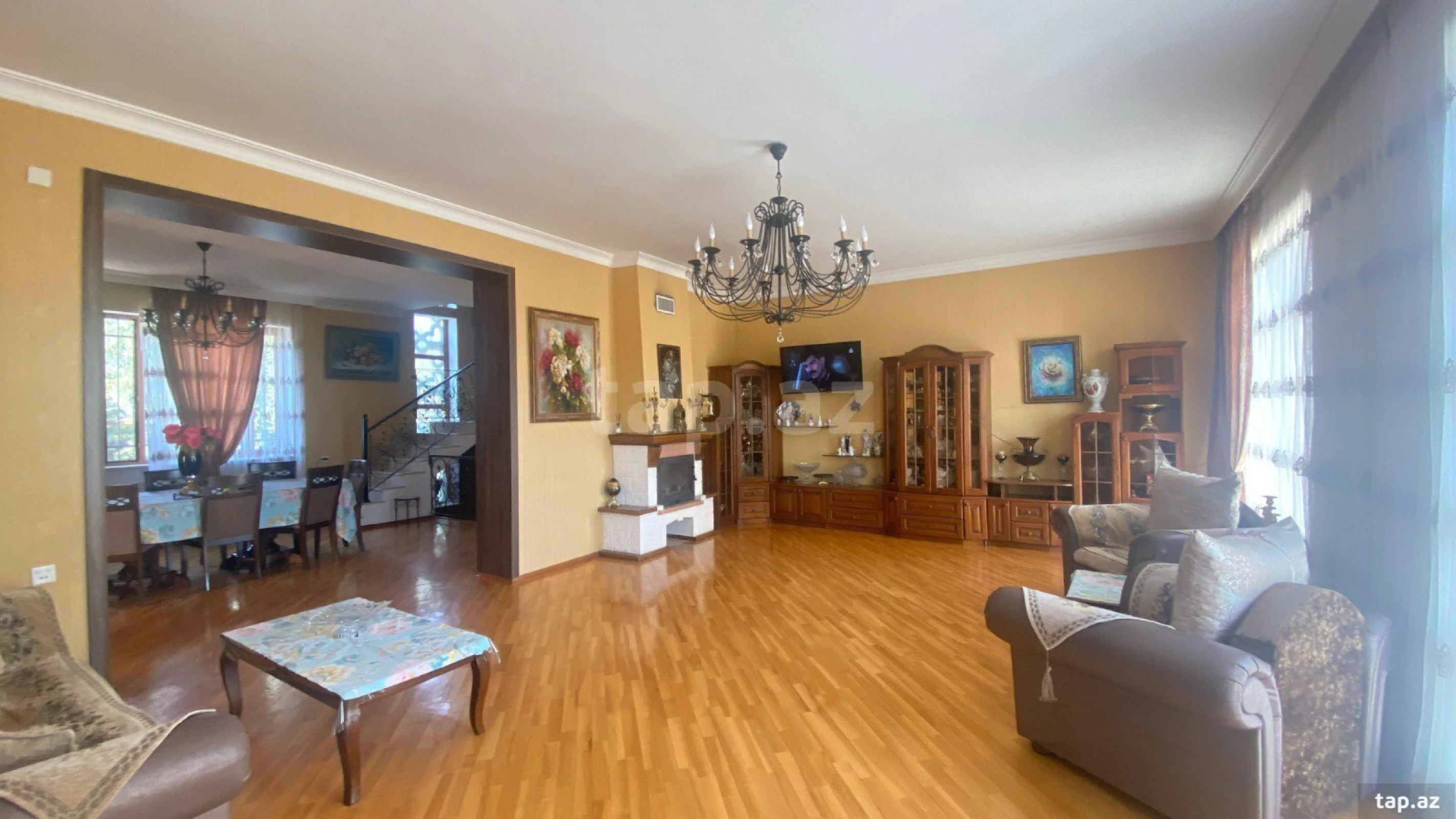 Satılır 6 otaqlı həyət evi